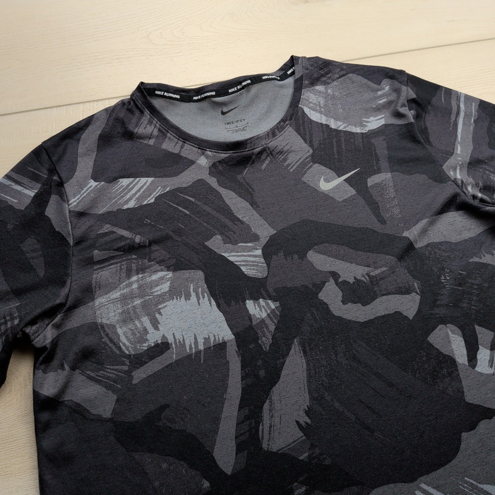 Nike Shirt Mens L Dri-Fit Miler Short-Sleeve Camo Running Top DQ4736-010